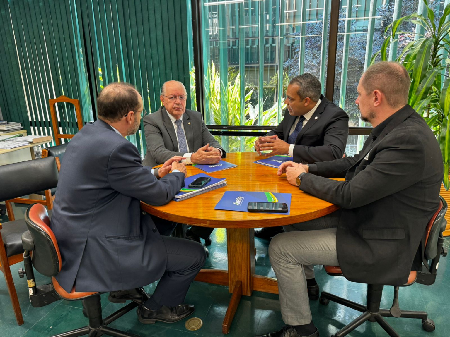 ANAFE intensifica atuação parlamentar em defesa dos honorários da AGU e na Reforma Administrativa