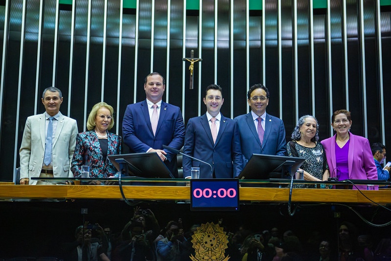 Podemos marca presença em solene em homenagem aos 80 anos da GEAP Saúde