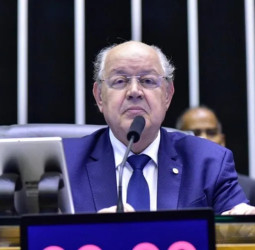 Deputados apresentam PEC para instituir o semipresidencialismo