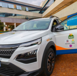 Prefeitura de Arapongas formaliza cessão de veículo para a Apae