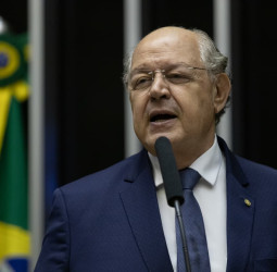 Luiz Carlos Hauly fala sobre a importância de garantir justiça tributária para participantes pré-2005